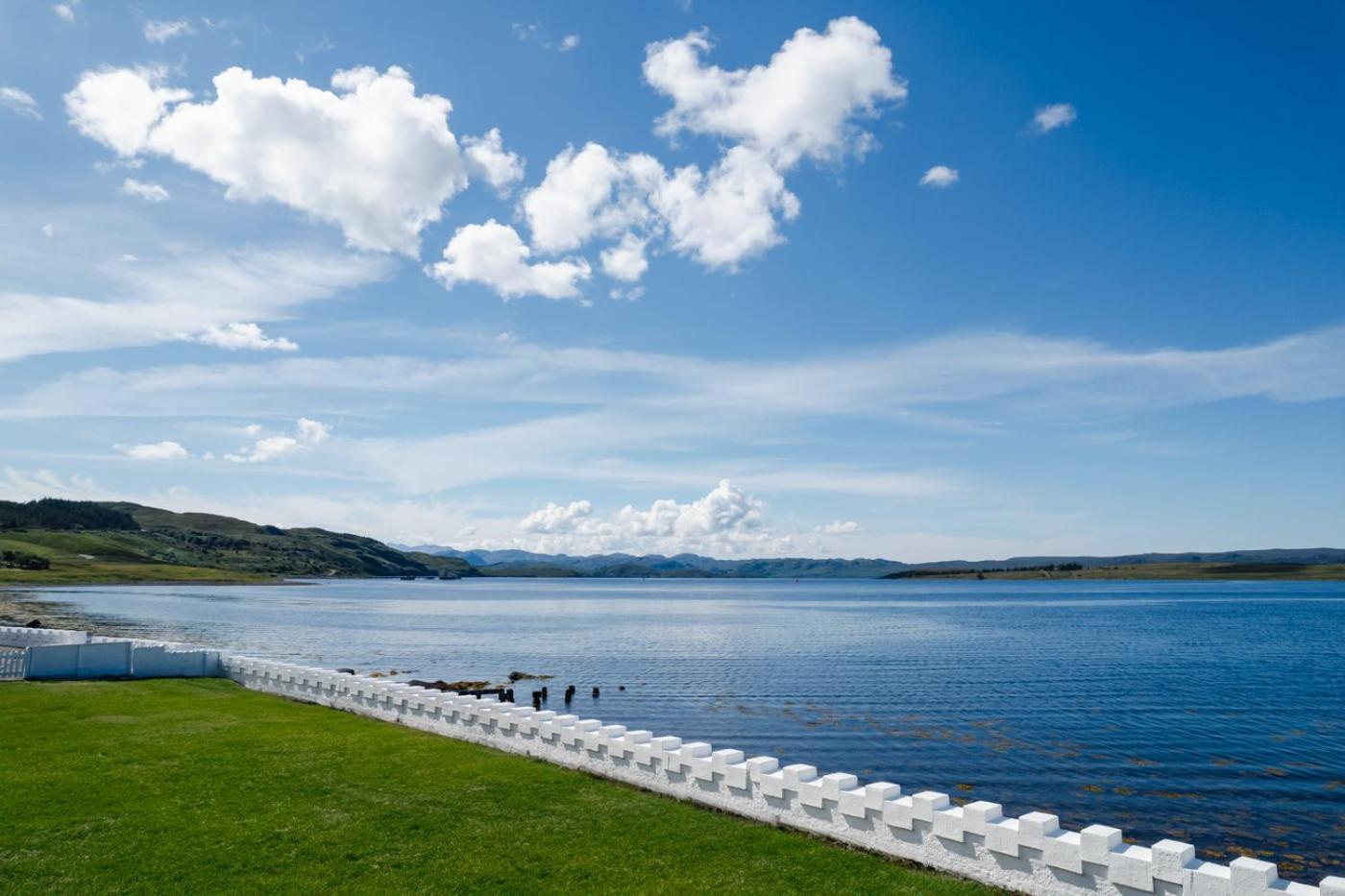 Aultbea Hotel Achnasheen Buitenkant foto